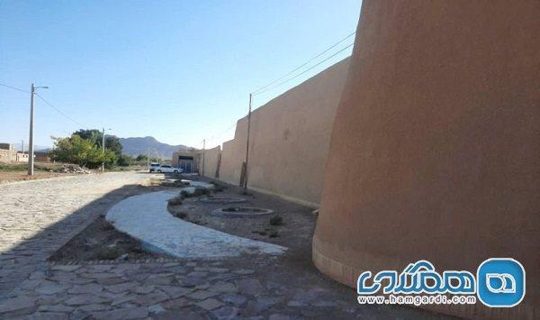 انتها بازسازی قلعه روستای چنار آباده فارس