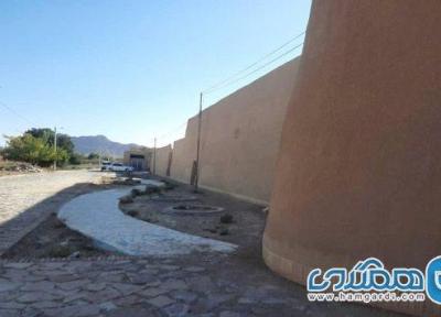انتها بازسازی قلعه روستای چنار آباده فارس